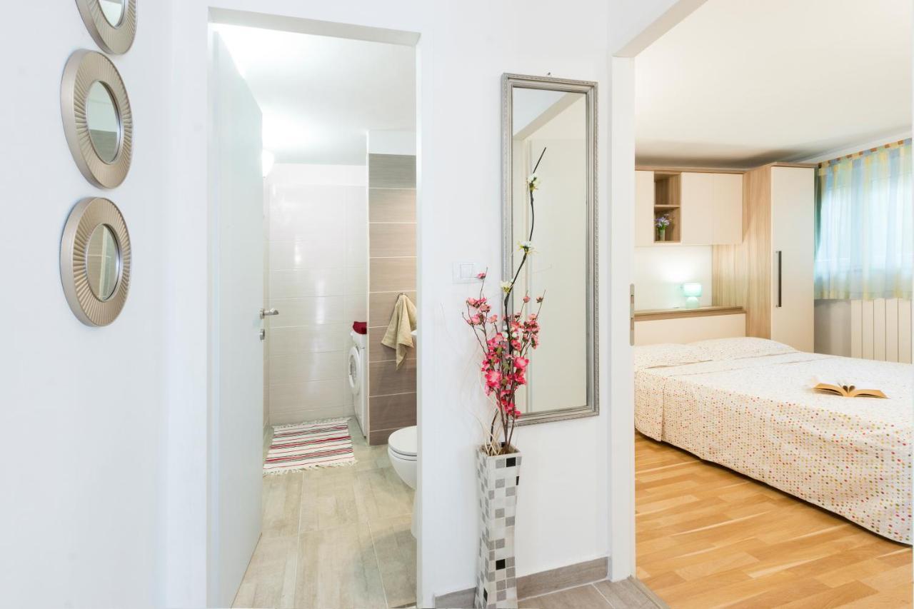 Apartment Katarina พูลา ภายนอก รูปภาพ